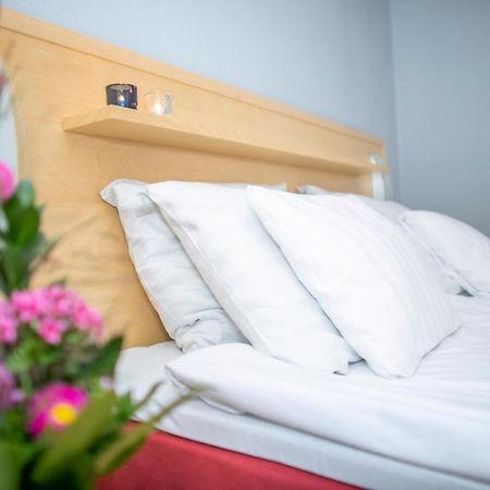 Hotel Uusikuu Миккели Экстерьер фото