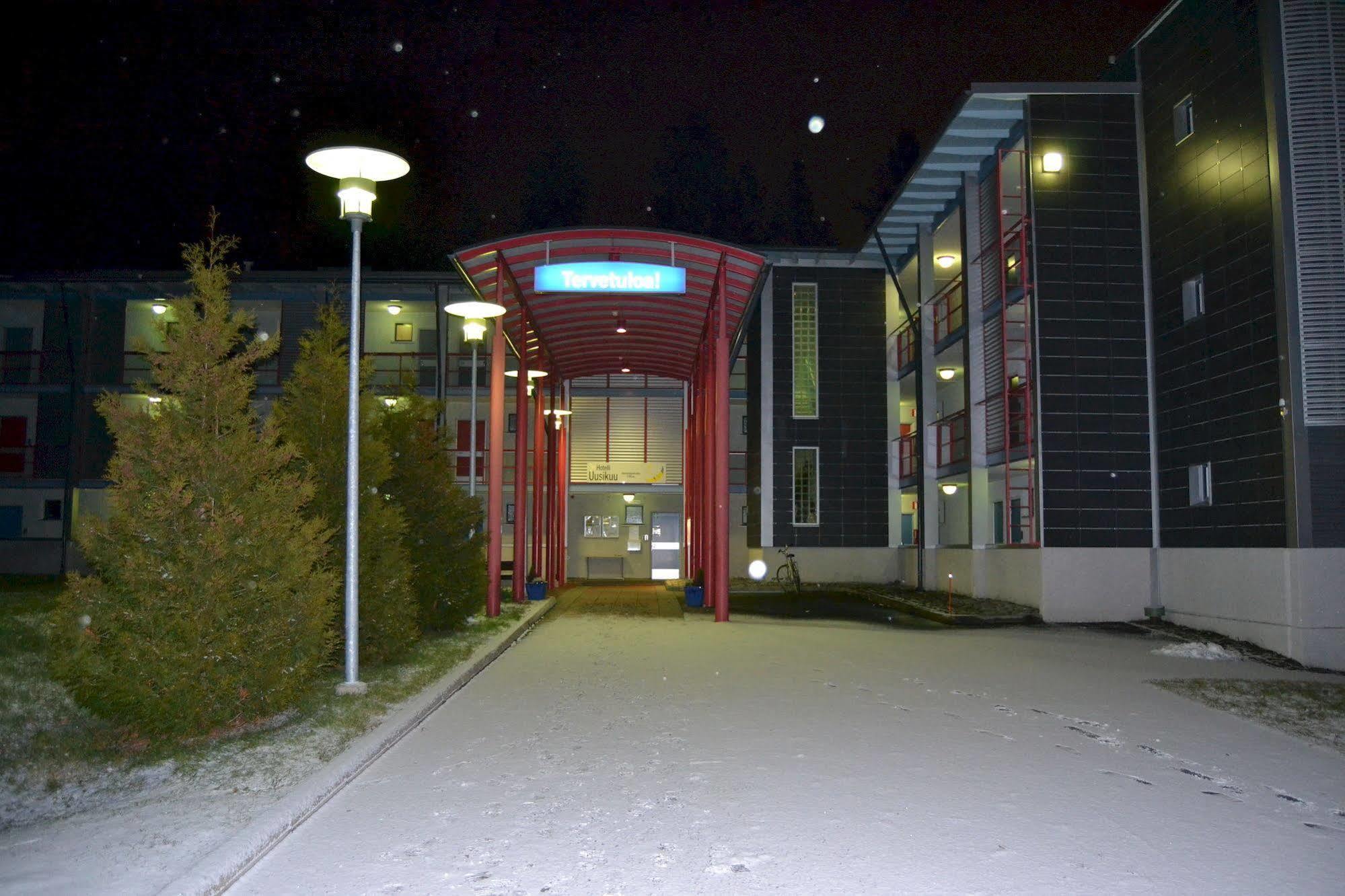 Hotel Uusikuu Миккели Экстерьер фото