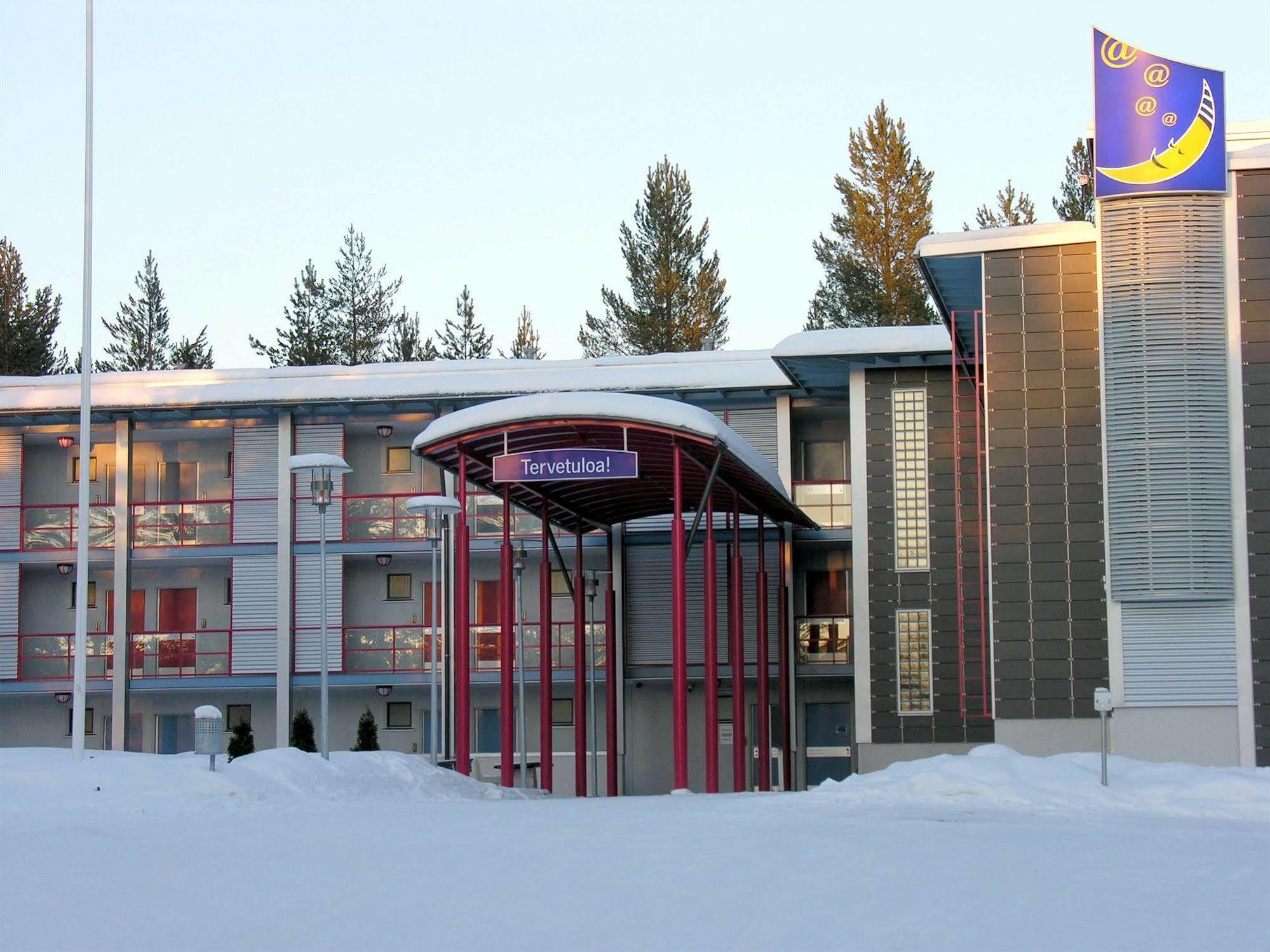 Hotel Uusikuu Миккели Экстерьер фото